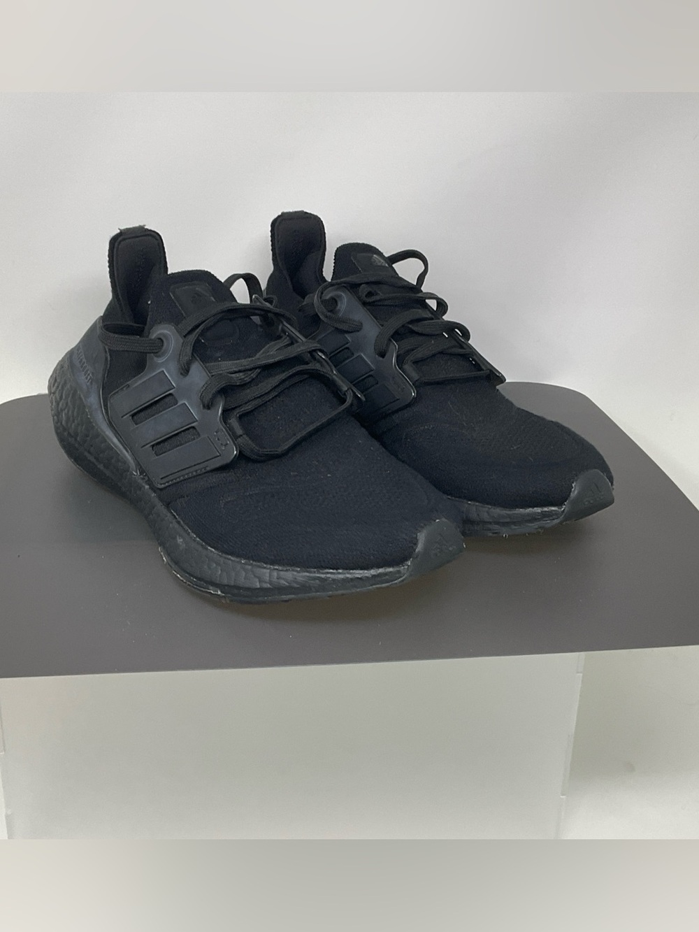 Adidas Ultraboost 22 Running Shoes Low Top Women’s Size 8 GX5587 triple black
